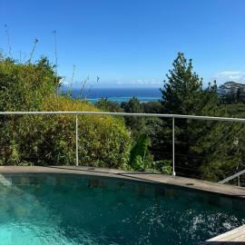Studio Confort avec Piscine et Vue Tahiti Punaauia