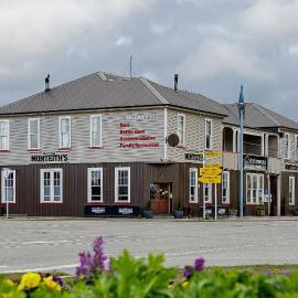 The Brown Pub，位于梅斯文的酒店