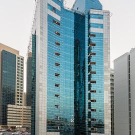 Golden Tulip Media Hotel,位于迪拜的酒店
