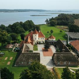 Gl. Avernæs Sinatur Hotel & Konference，位于埃伯鲁普的酒店
