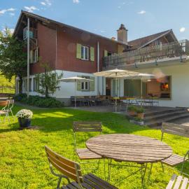 Brienz Youth Hostel，位于布里恩茨的酒店
