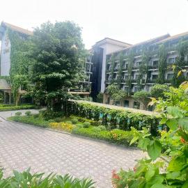 X Hotel Thái Nguyên,位于太原省的酒店
