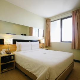 Go Hotels Iloilo，位于伊洛伊洛的酒店