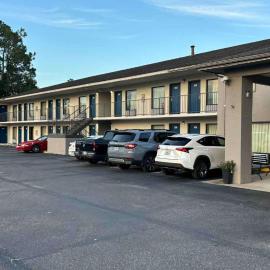 Motel 6-Macclenny, FL，位于Macclenny的酒店