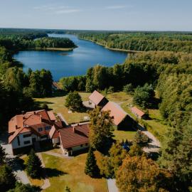 Kwatera w Leśniczówce Czarne，位于Karszanek的酒店
