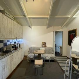 Simple Stay Vari's House，位于瓦里的酒店