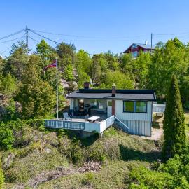 3 bedroom summerhouse with scenic view -only 1h from Oslo city，位于Berger的酒店