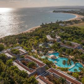 Iberostar Waves Costa Dorada - All Inclusive，位于圣斐利-银港的酒店