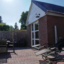 Emmen bed and breakfast，位于埃曼的酒店
