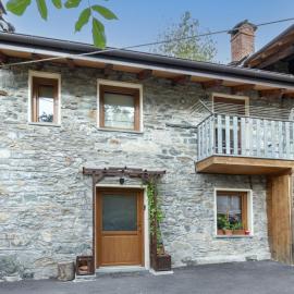 Holiday Home Le nid d'Alessandro by Interhome，位于费尼斯的酒店