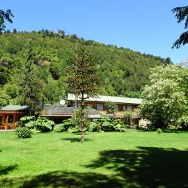 Espacio y Tiempo Hotel de Montaña，位于La Junta的酒店