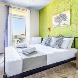 Skopelos Summer Nests - Ariadne Seaview Rooms，位于斯塔菲罗斯的酒店