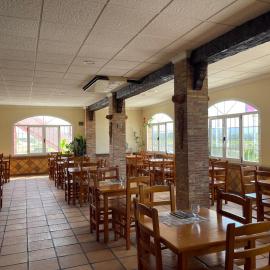 Area de servicio El Rebollar，位于雷克纳的酒店