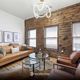 Top-Rated 1BR Near Convention Center & Parking，位于卡温顿的酒店