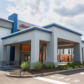 Hampton Inn East Windsor,位于东温莎的酒店