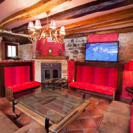 Hotel Rural La Torre de Bisjueces,位于Bisjueces的酒店