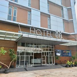 Hotel 88 Kedoya Jakarta,位于雅加达的酒店