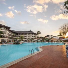 Prama Sanur Beach Bali，位于沙努尔的酒店