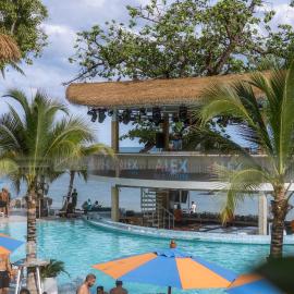 ARKbar Beach Club & Resort，位于查汶的酒店