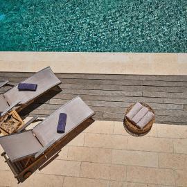 Luxury Apartment with Pool，位于帕利尼的酒店