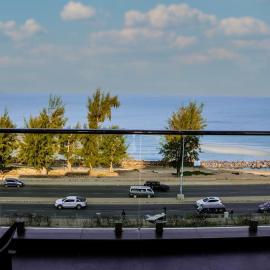 Beachfront Luxury Exquisite Retreat above Mall，位于马普托的酒店