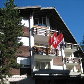 Your home in Mürren near the ski slopes and hiking trails，位于米伦的酒店
