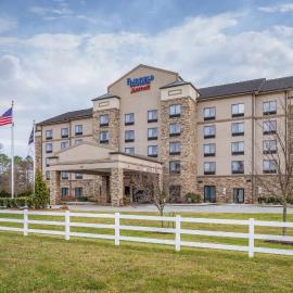 Fairfield Inn Suites Elkin Jonesville，位于Elkin的酒店