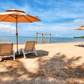 Nataya Round House Coral Bay Resort，位于贡布的酒店