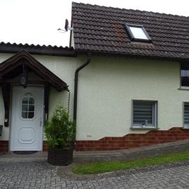 Ferienhaus Messerschmidt，位于Rosa的酒店