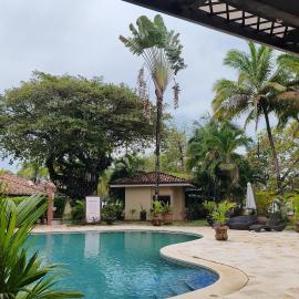 Marenaz Oceanfront Resort,位于埃斯特里略埃斯特的酒店
