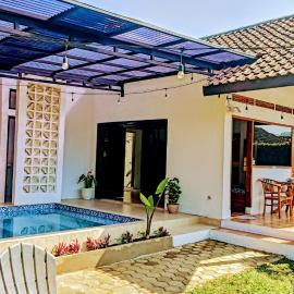 Anteng Villa，位于Bojong的酒店