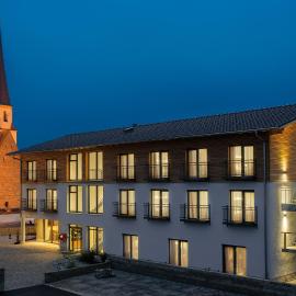 Hotel Traumschmiede，位于Unterneukirchen的酒店