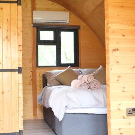 Cherry Meadow Glamping，位于Sawtry的酒店