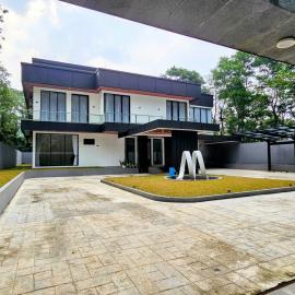 Aldeoz Villa Sentul，位于Babakan Madang的酒店