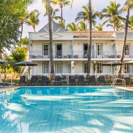 Hotel Exsel Alamanda，位于圣吉尔莱班的酒店
