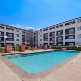 Sonesta Select Charlotte University Research Park，位于夏洛特的酒店