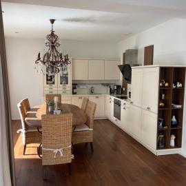 Alpine City Suite，位于布里格的酒店