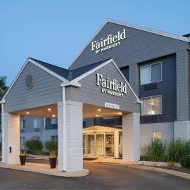 Fairfield Inn & Suites by Marriott Dayton Troy,位于Troy的酒店