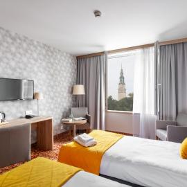Hotel Arche，位于琴斯托霍瓦的酒店