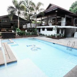 Casa de Celestina Private Resort，位于锡朗的酒店