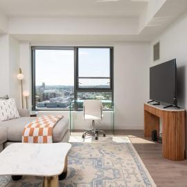 Upscale 1BR near MIT Harvard with Parking