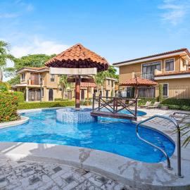Villa with Pool, Gated Playas del Coco Getaway