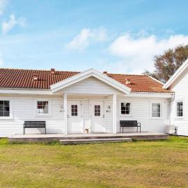 4 star holiday home in Læsø，位于莱斯的酒店