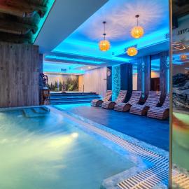 Hotel Maria & Spa Pieniny，位于什恰夫尼察的酒店