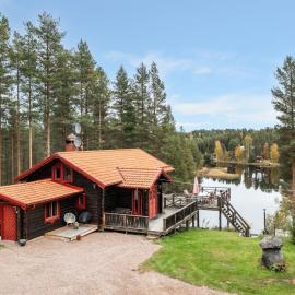 Holiday Home Nedre Gärdsjö by Interhome，位于赖特维克的酒店