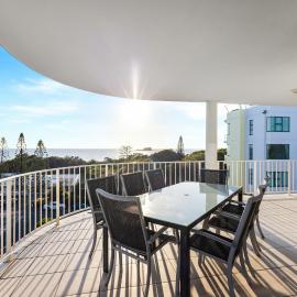 Penthouse - Private Rooftop Spa，位于穆德吉巴的酒店