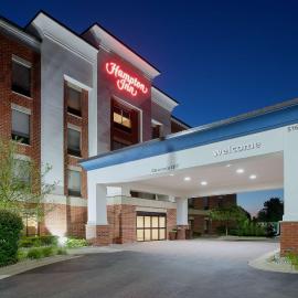 Hampton Inn Detroit - Shelby Township，位于Shelby的酒店