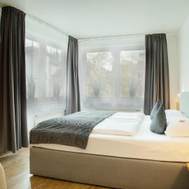 hogh Hotel Heilbronn，位于海尔布隆的酒店