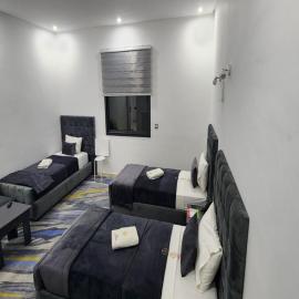 فندق الشموخ Hotel Al Shmokh,位于Bir Gandouz的酒店