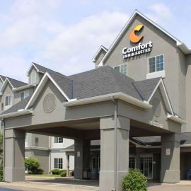 Comfort Inn & Suites St Paul Northeast，位于Vadnais Heights的酒店